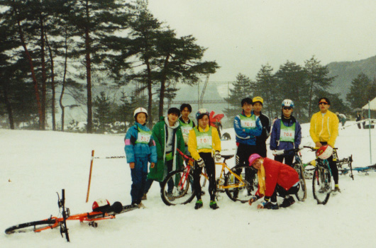 世界戦後の翌1991年の年明け早々に朽木での雪山ライディング